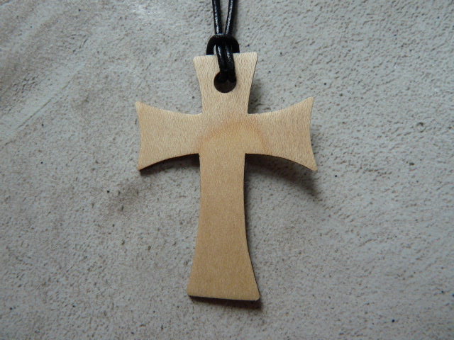 Collier Croix en érable - vue 2